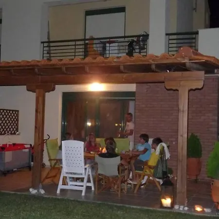 Apartament Beach House With Garden In Fourka